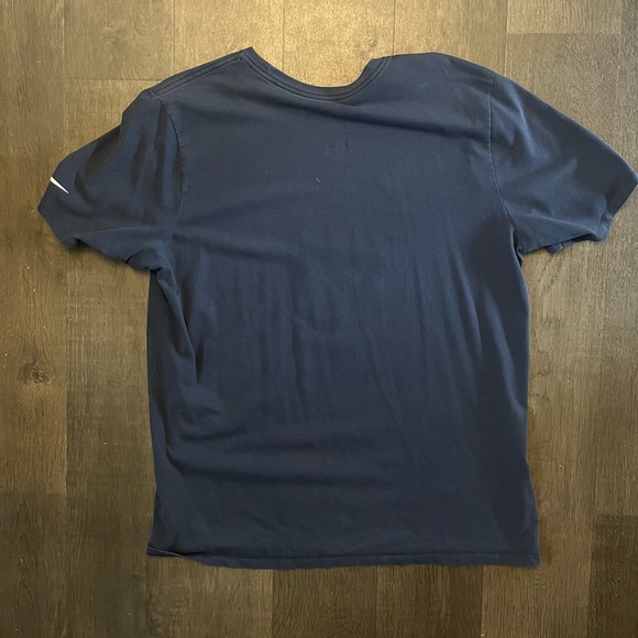 Nike Men’s Dri Fit T-Shirt - Picture 2 of 3